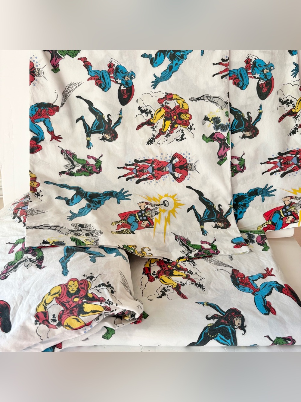 Pottery Barn Kids Marvel Organic Cotton Queen Sheet Set